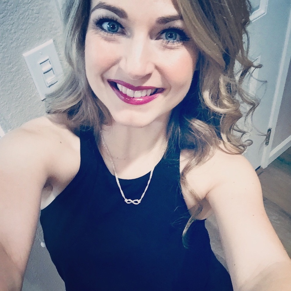 Meet your Posher, Andrea
